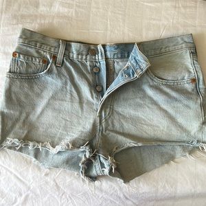 Levi’s 501 Shorts - Waist 29